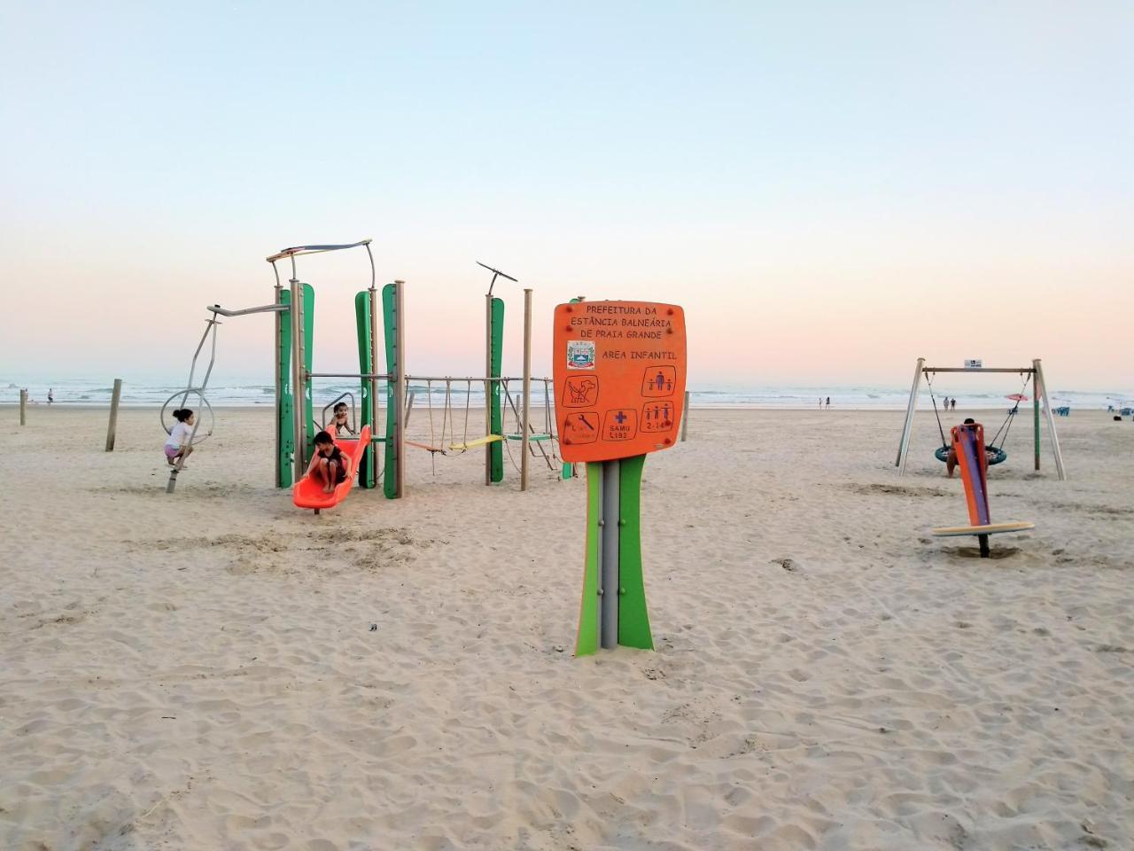Ape Temporada Praia Grande Sp Completo Com Piscina, Churrasqueira, Estacionamento المظهر الخارجي الصورة